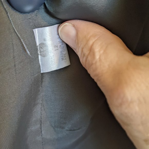 80S VINTAGE POWER WOMAN GREY WOOL SUIT.  BOSS Shoulder Pads, CRAFTSMANSHIP! 10 - Picture 9 of 15